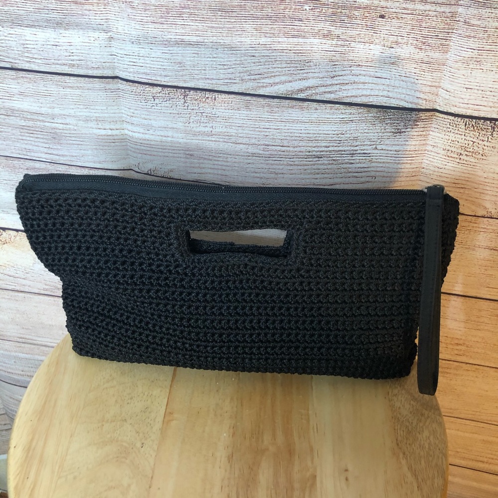 Black Cut Out Handle Knit Clutch Wristlet Handbag